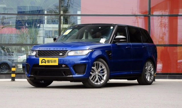 新车｜百万级SUV还能怎样平衡动感和舒适？试驾全新揽胜运动版