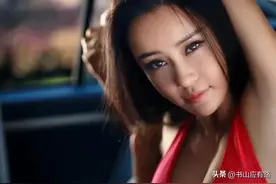 母其弥雅：火辣身材，瑜伽女神图片