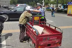 车主注意！电动三轮车合法上路不被罚，道路行驶要携带“5大件”图片