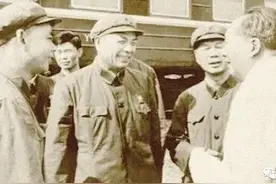 空军政委余立金怎么也想不到，憨态可掬的吴司令会把自己抓起来图片
