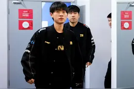 Uzi回答“小明去哪儿”：听说2支战队的消息，见面了我也不能问图片