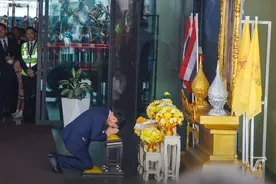 见证历史瞬间！他信流亡海外17年后重回泰国图片