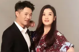 凤凰传奇：从草根到顶流，成名23年坚持五五分账，最后却没成夫妻图片