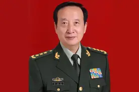 安兆庆：我军首位锡伯族上将，开创了空军将领直升武警主官的先例图片