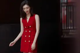 江疏影新剧开播美腿迷人，小腿粗壮弯如何瘦？找对成因高效瘦图片