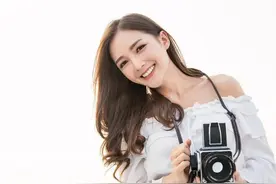 我与小姨子的那点事2：小姨子找我帮忙，我却左右为难图片