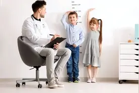 孩子身上有以下特征，多半能长成大高个，身高有希望突破一米八图片