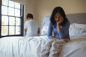 女人到了中年，选择和熟人“在一起”，结局无非有三种，下场很惨图片