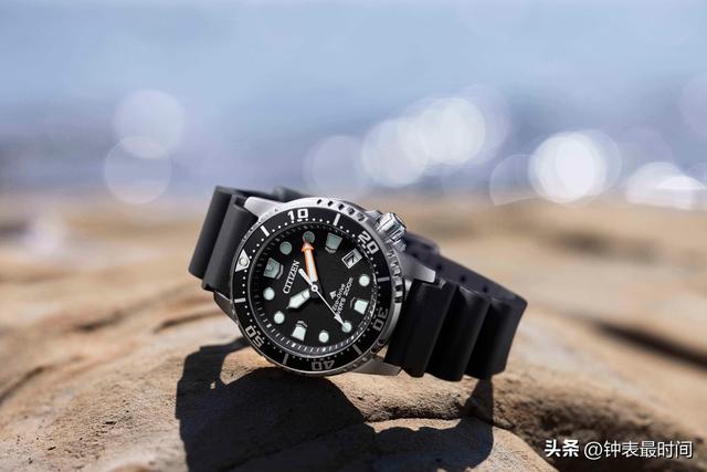 ���Ʊ߽� �⹹���Է��� ������PROMASTERϵ��UnisexǱˮ��