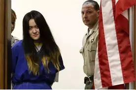 「重案纪实」中国留美女“校霸”欺虐同胞，被捕时还面带微笑图片