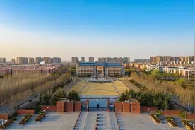 郑大女生约会男友感染新冠被立案，郑州大学回应：违法自动开除图片