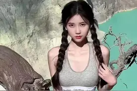 中国女子拍照坠亡的印尼伊真山有多美，吸引世界各地的人去打卡图片