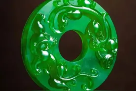 动辄千万的帝王绿，市场为什么多且便宜？你买到的可能不是真翡翠图片