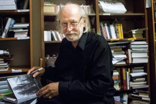 一场漫长的毁灭——解读2025诺奖得主克拉斯诺霍尔卡伊新作