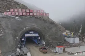 国道577线精河至伊宁公路项目建设有序推进图片