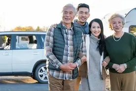 新婚之夜，婆婆非要睡到儿媳和儿子之间？图片