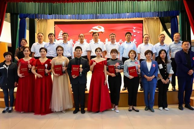 凝心聚力谋发展 奋发有为迎盛会——陕西锌业公司开展系列宣传活动喜迎党的二十大