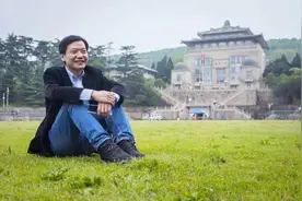 原属湖北荆州的仙桃，除雷军还走出3位学霸富豪，他武汉大学毕业图片
