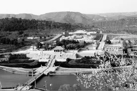 公祭黄帝陵，都是四言体，56远超32；毛主席：撰写抗日“出师表”图片