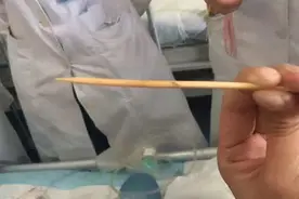 这6类被列入黑名单的零食，扔了也别给孩子吃，你附近超市就有卖图片