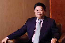 明年起，“买房”还是“卖房”？曹德旺给出看法：再等很危险图片