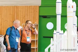 中国展团实力亮相巴黎航展图片