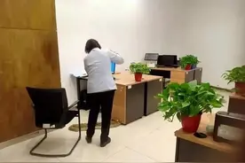 我退休后养老金4000，单位每月3000返聘干本职，半年气病果断辞职图片