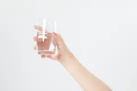 服药时的水温影响药效吗？图片