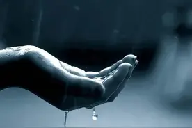 情书___（雨天）图片