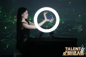“天下第一舞指”密加：全网最会挣钱的一双手，一场直播赚200万图片