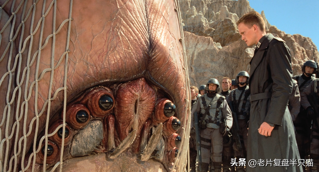 盘点《星河战队》虫族兵种，从低级兵，讲到女王和虫神