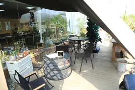 温暖人心的面包小店 和身障人士携手“逆光飞行”图片