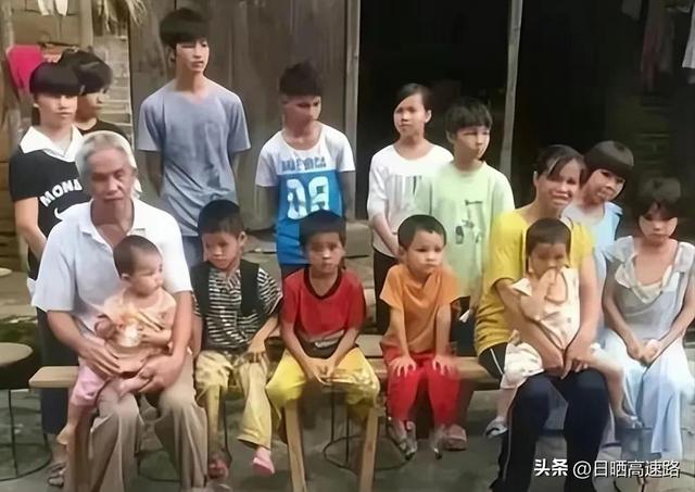 90后夫妻12年间生了10个孩子，丈夫表示：不懂怎么避孕