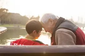 奶奶亲还是姥姥亲？科学的排序现实又扎心，看你想得对不对图片