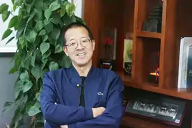 俞敏洪：为何要给母亲下跪？他如何对待老年痴呆的母亲？图片