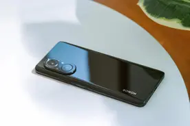 荣耀X50亮肌肉，1.5K+120Hz，5560mAh大电池加持图片