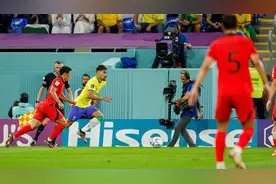 平均9分钟一球：巴西桑巴舞跳了四支 拉菲尼亚：我们准备了10支舞图片