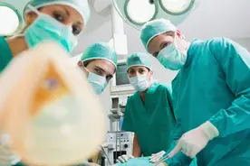 女人绝经后，私密处干涩怎么办？做好3件事，或能让你更“水嫩”图片
