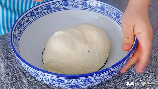 正宗手抓饼做法，秘诀全告诉你，一次解决7天早餐，一周不早起