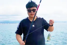 入职富士康9年，90后姑娘现当组长，年年获表彰，还被记小功图片