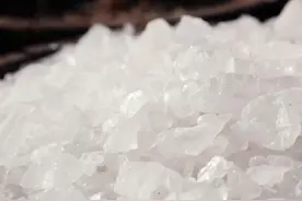 腋下汗多，不容忽视，时间久可致心慌，用一味中药可缓解汗出图片