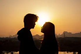 有远见的男人，不娶三种“败家”的女人图片