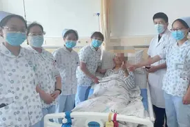 济南市莱芜人民医院蓝激光汽化术巧解大爷“难言之隐”图片