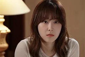 公婆给2万月嫂费，母亲带娃每月收3千，婆婆搬来同住：亲家回去吧图片