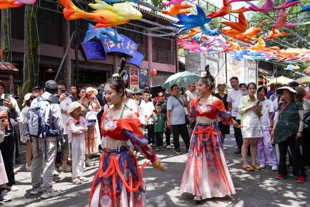 大理暑期文旅市场亮点纷呈