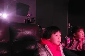 坚果N1 Ultra三色激光投影机发烧友专业测评：家用投影天花板图片