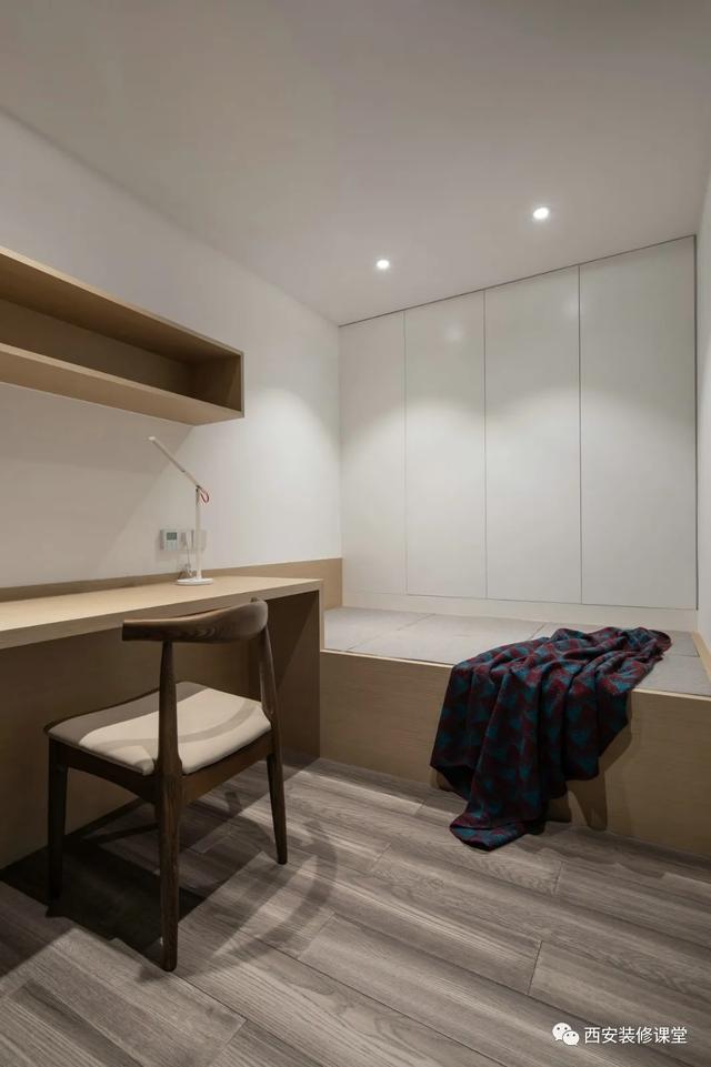 130㎡四室变两室，还有书房和储物间