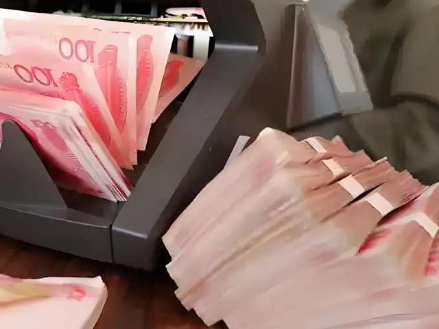 别再被网络洗脑了！家里有100万存款会怎么样？这才是真实情况！
