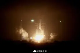 我国在海南文昌成功发射实践二十三号卫星图片