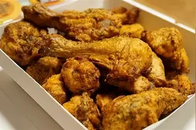 外卖炸鸡中吃到一根头发！商家被判赔这个数图片